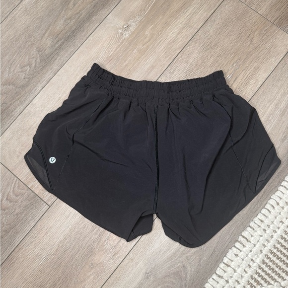 Lululemon Black Athletic Shorts Size 6 - Picture 2 of 2